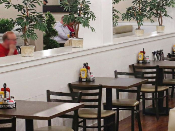 Marilyn's Café