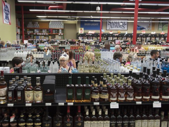 Lee's Discount Liquor